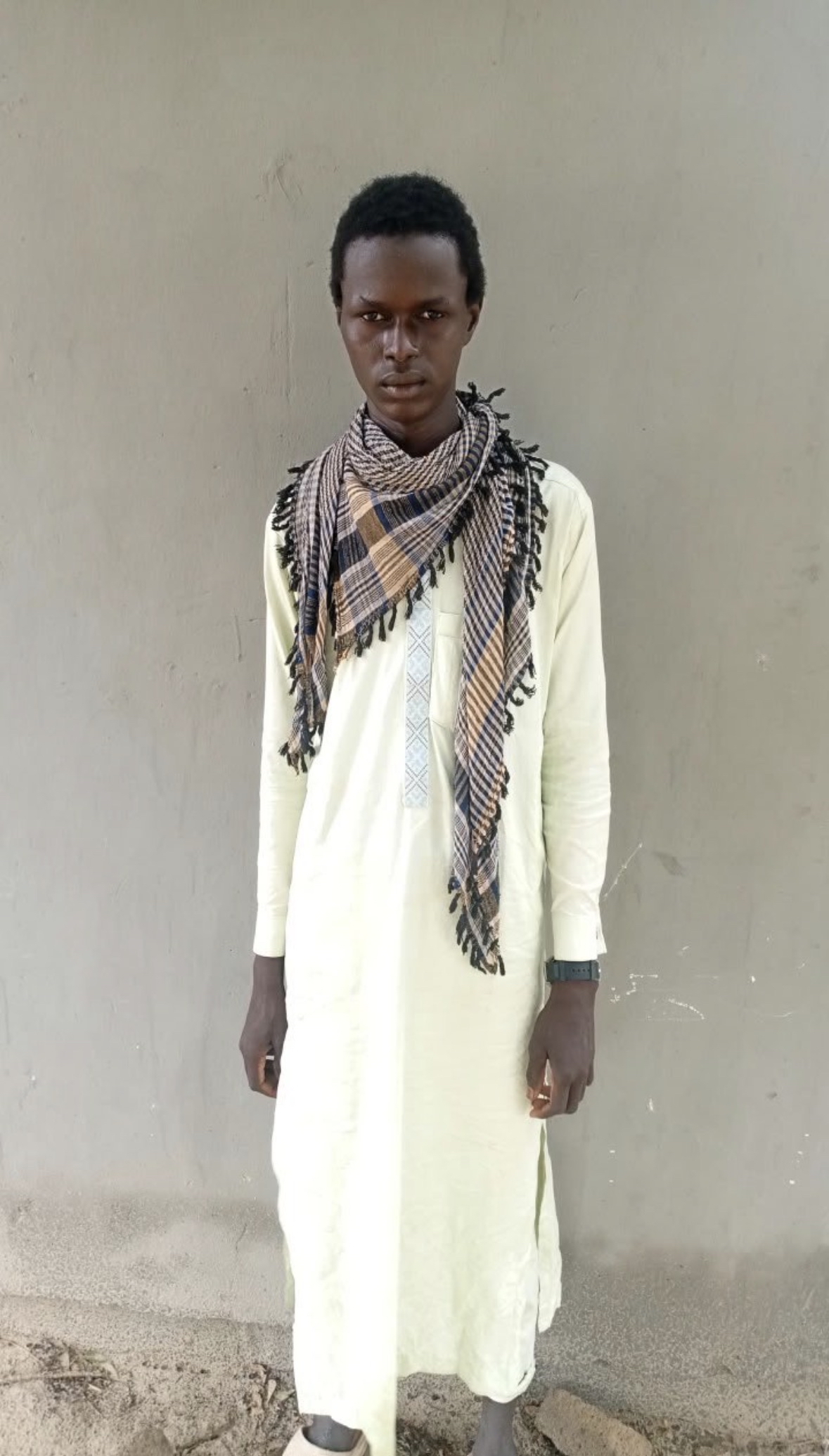 Borno: 25-year-old ISWAP fighter leaves terrorist group, surrenders to troops