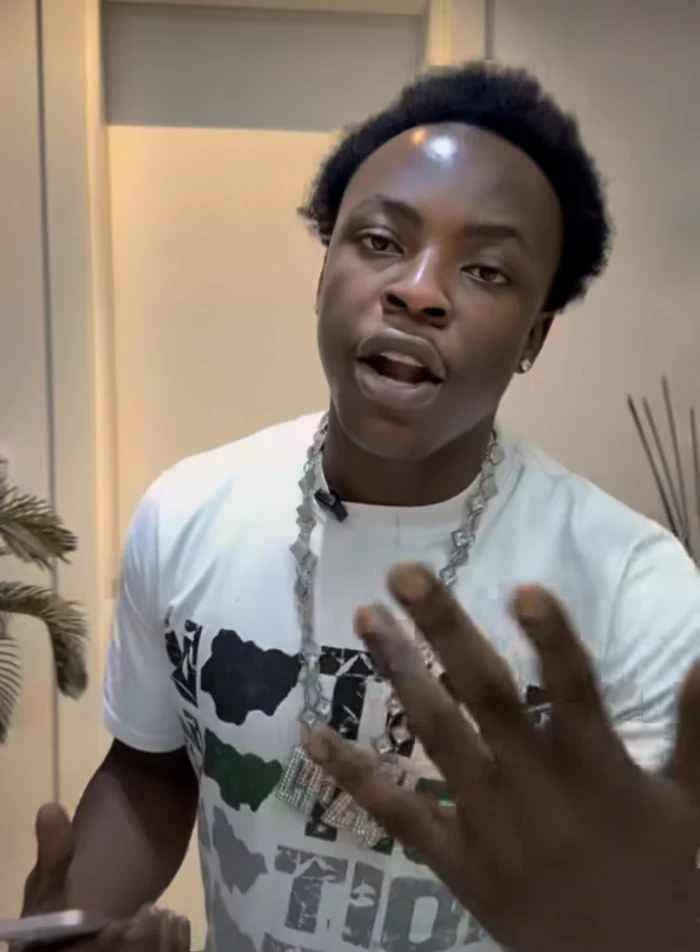 ‘I’m not doing my stream anymore because of you’ — Davrel blasts cameraman