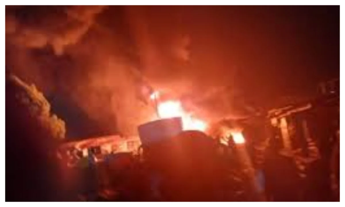 Fire destroys goods, property in six lock-up shops in Ibadan 