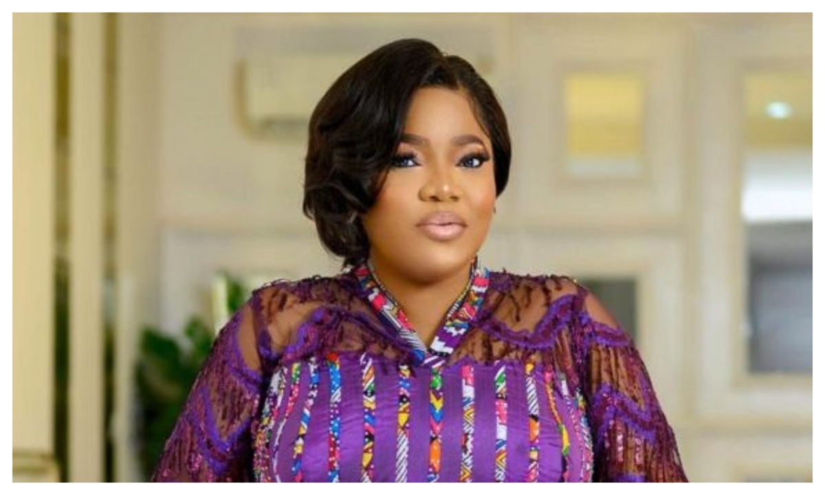 My husband threatened to leave me if I don’t stop smoking – Toyin Abraham