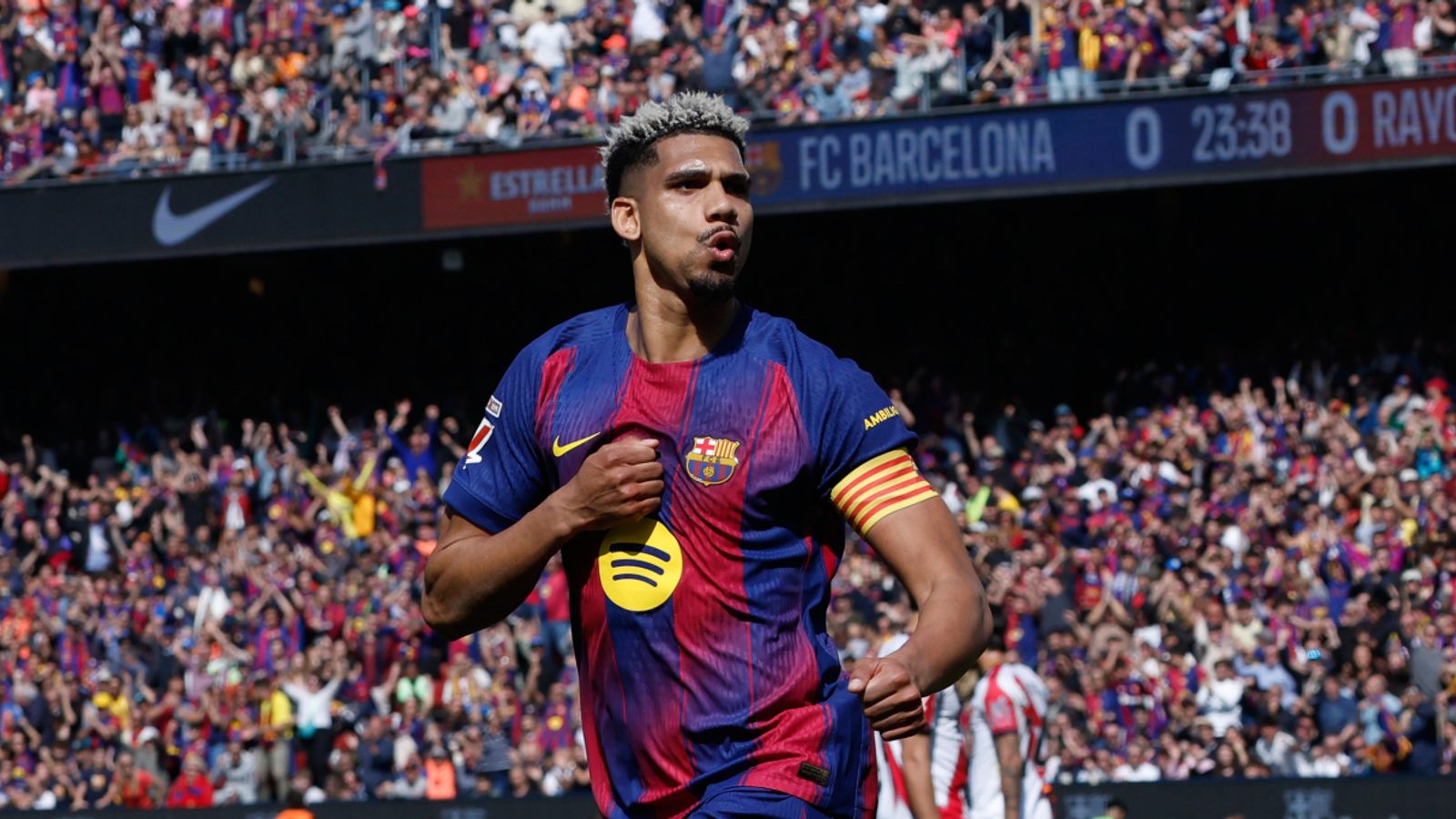 Ronald Araujo transfer news: Liverpool agree loan deal for Barcelona defender to add depth at centre-back | Football News