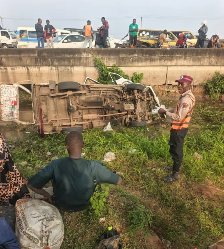 Three passengers die, 10 others injured in Ogun multiple road crash