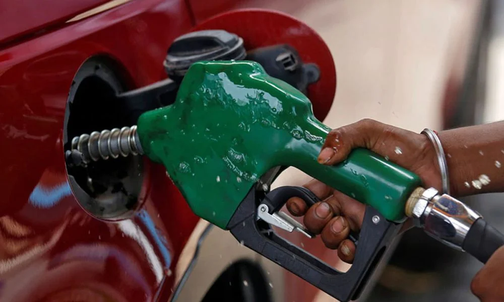 FG announces 30-day discount on petrol sold by NNPC
